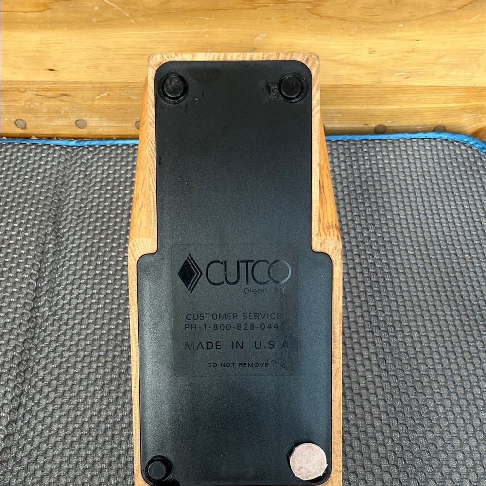 Cutco Wooden Knife Block - Picture 8 of 8
